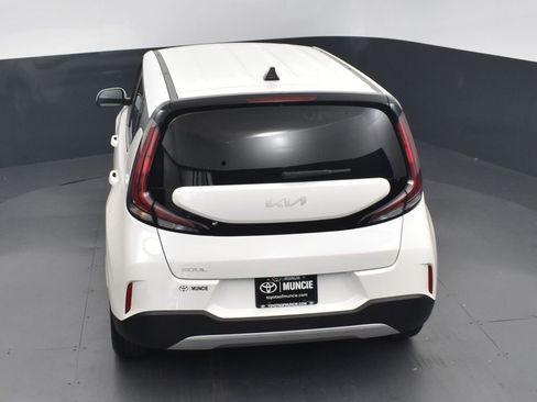 Used 2023 Kia Soul LX w/ LX Technology Package image 40
