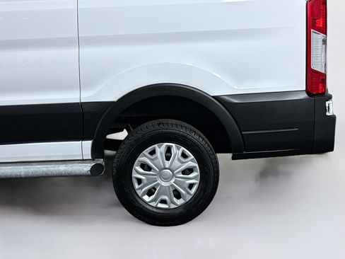 Used 2025 Ford Transit 250 Low Roof w/ Exterior Upgrade Package RWD image 40