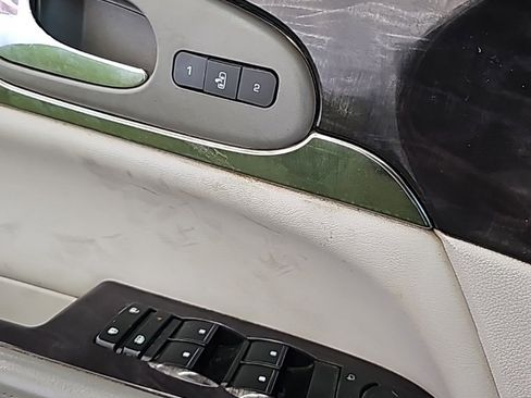 Used 2016 Buick Enclave Leather image 15