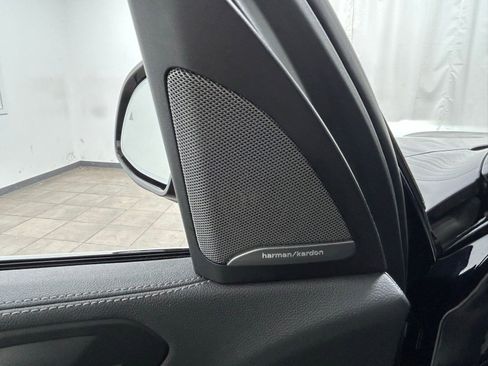 Used 2022 BMW X5 M50i w/ Executive Package image 27