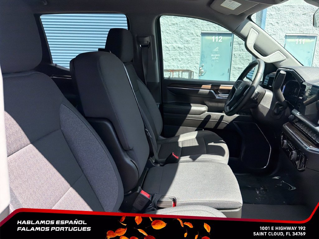 Used 2024 Chevrolet Silverado 1500 RST AWD/4WD image 32