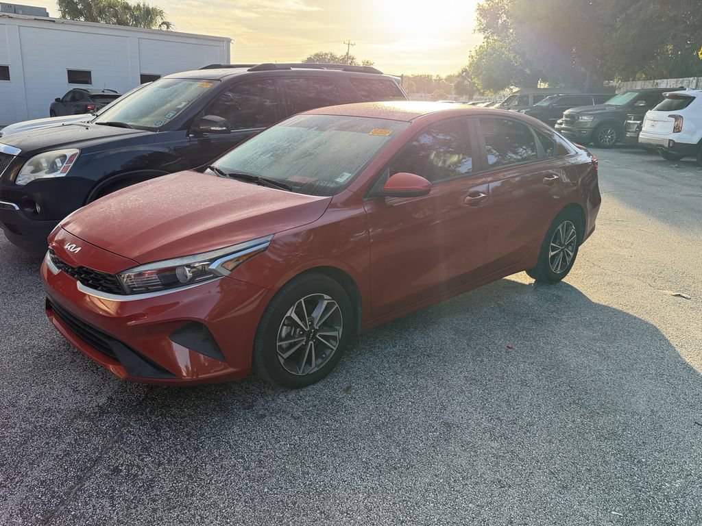 Certified 2023 Kia Forte LXS FWD image 7