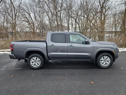 Used 2022 Nissan Frontier SV w/ Technology Package