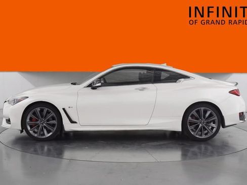 Used 2022 INFINITI Q60 Red Sport 400 AWD/4WD image 4