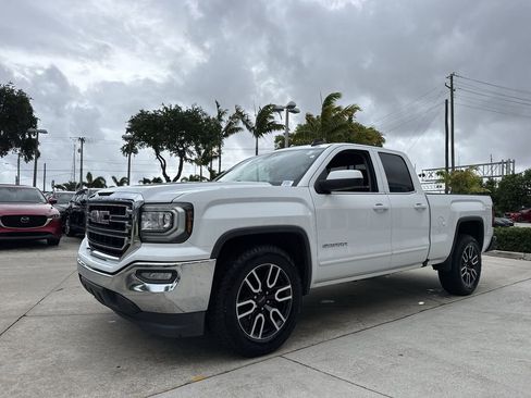 Used 2018 GMC Sierra 1500 SLE w/ SLE Value Package image 28
