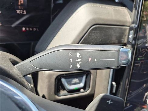 Used 2025 GMC Yukon XL Denali AWD/4WD image 12