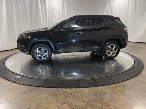 Used 2022 Jeep Compass Trailhawk w/ Trailhawk Elite Group image 5