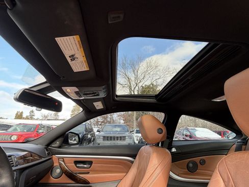 Used 2016 BMW 435i Coupe image 16
