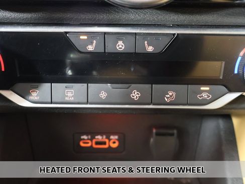 Used 2023 Nissan Sentra SV w/ SV Premium Package image 7