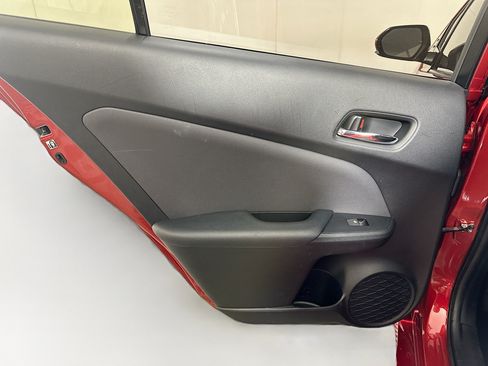 Used 2017 Toyota Prius Prime Advanced FWD image 26