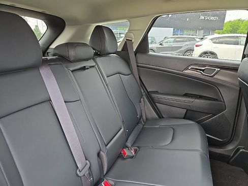Certified 2023 Kia Sportage EX AWD/4WD image 35