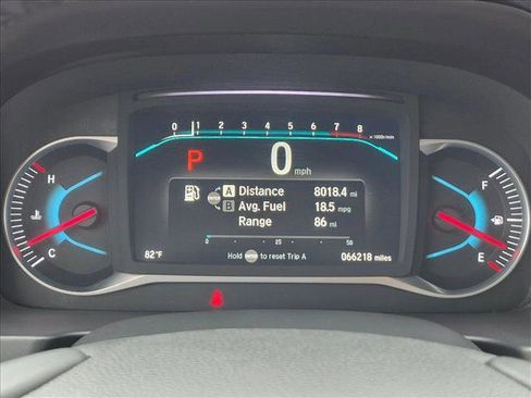 Used 2021 Honda Pilot Touring image 11
