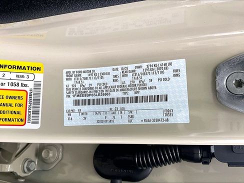 New 2025 Ford Bronco Outer Banks w/ Sasquatch Package image 13