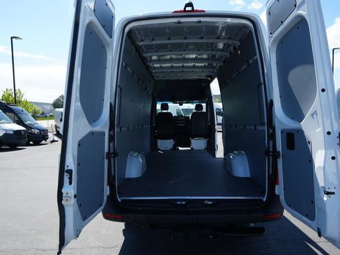 New 2026 Mercedes-Benz Sprinter 2500 image 7