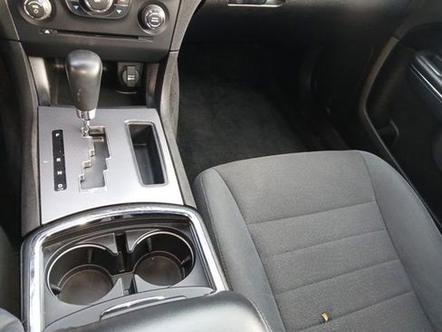 Used 2011 Dodge Charger SE w/ Connectivity Group image 19