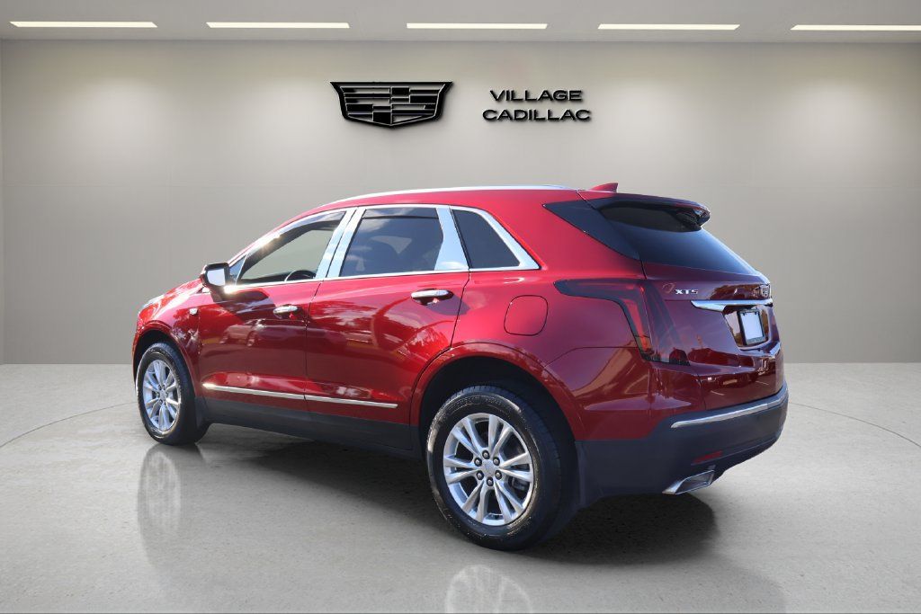 Used 2023 Cadillac XT5 Luxury FWD image 3