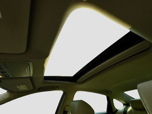 Used 2022 Honda Accord Touring image 19