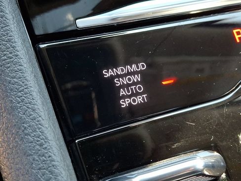 Used 2022 Jeep Grand Cherokee L Limited w/ Luxury Tech Group II AWD/4WD image 27