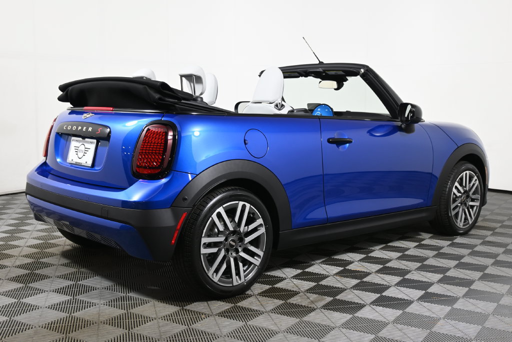 Used 2026 MINI Cooper S FWD image 14