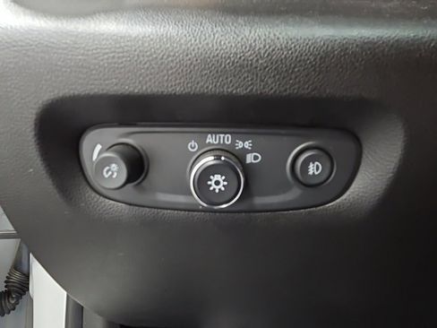 Used 2018 Chevrolet Traverse LT w/ LPO, Blackout Package image 25