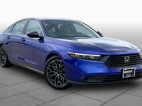 Used 2023 Honda Accord Sport image 3