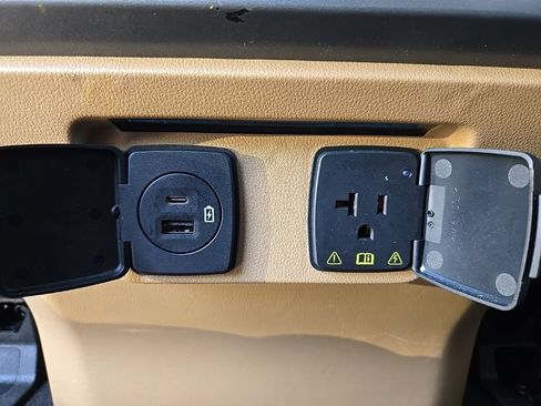 Used 2022 Ford F150 Lariat AWD/4WD image 55