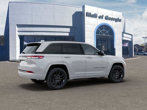 New 2026 Jeep Grand Cherokee Limited Reserve image 4