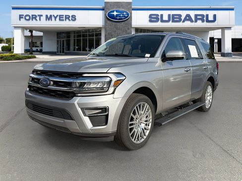 Used 2024 Ford Expedition Limited image 7