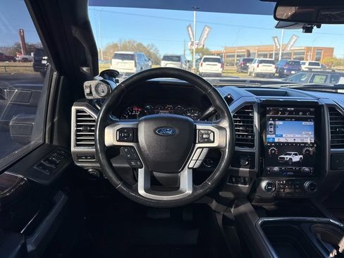 Used 2017 Ford F350 Platinum w/ Platinum Ultimate Package image 24