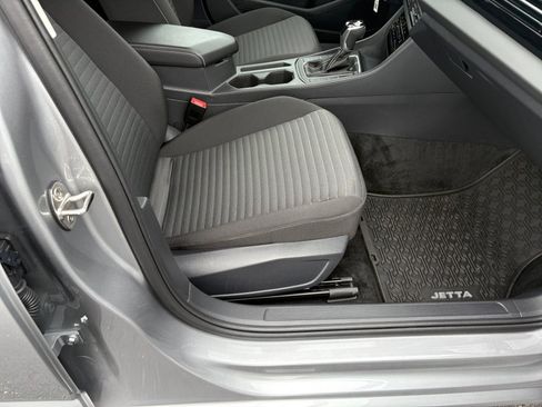 Certified 2026 Volkswagen Jetta S FWD image 32