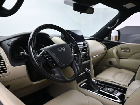 Used 2024 INFINITI QX80 Sensory w/ Cargo Package image 17