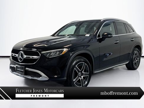Used 2026 Mercedes-Benz GLC 300 image 1