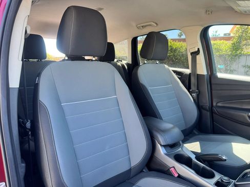 Used 2013 Ford Escape SE FWD image 24