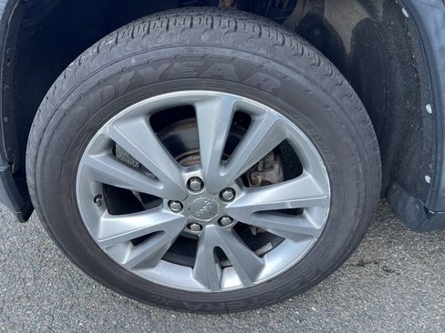 Used 2012 Jeep Grand Cherokee Laredo AWD/4WD image 40