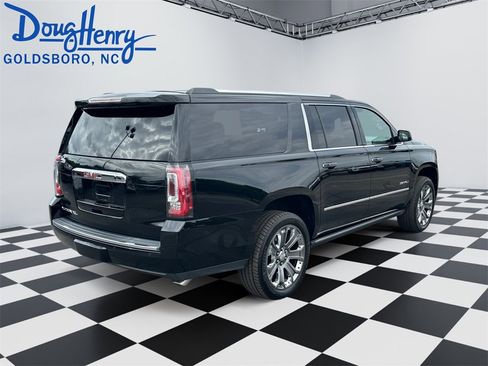Used 2016 GMC Yukon XL Denali w/ Open Road Package image 5