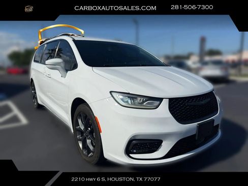Used 2021 Chrysler Pacifica Touring w/ S Appearance Package FWD image 7