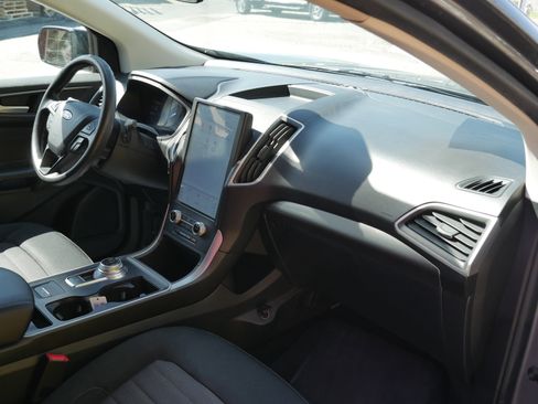 Certified 2022 Ford Edge SE w/ Black Appearance Package AWD/4WD image 24