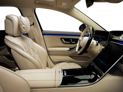 Used 2024 Mercedes-Benz Maybach S 580 4MATIC image 61