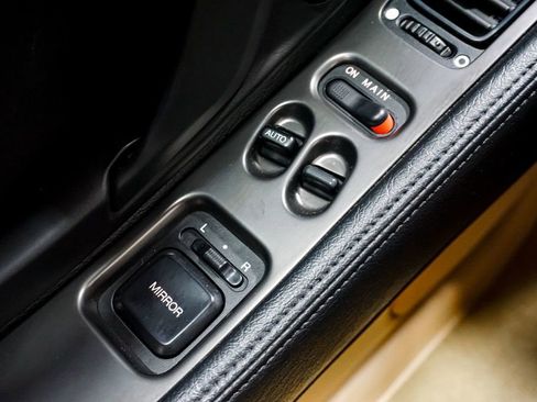 Used 1998 Acura NSX T image 29