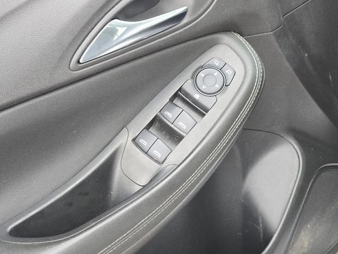 Used 2024 Buick Encore GX Preferred FWD image 19
