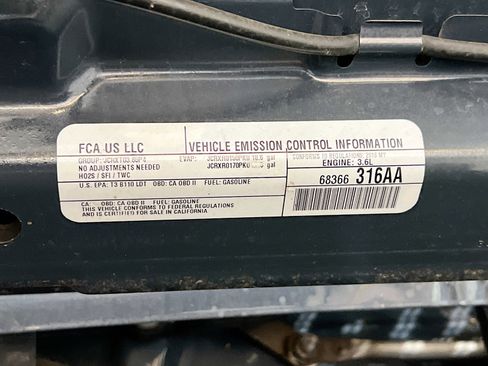 Used 2018 Jeep Wrangler Sport AWD/4WD image 17
