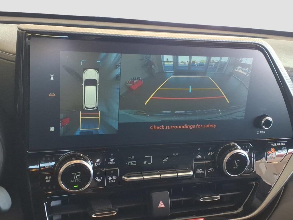 New 2026 Toyota Highlander Platinum AWD/4WD image 19