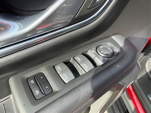 Used 2022 Chevrolet Tahoe RST w/ Sport Performance Package RWD image 23