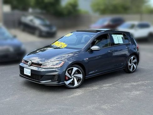 Used 2018 Volkswagen GTI SE FWD image 3