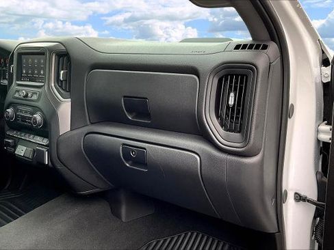 Used 2024 Chevrolet Silverado 1500 Custom Trail Boss image 26