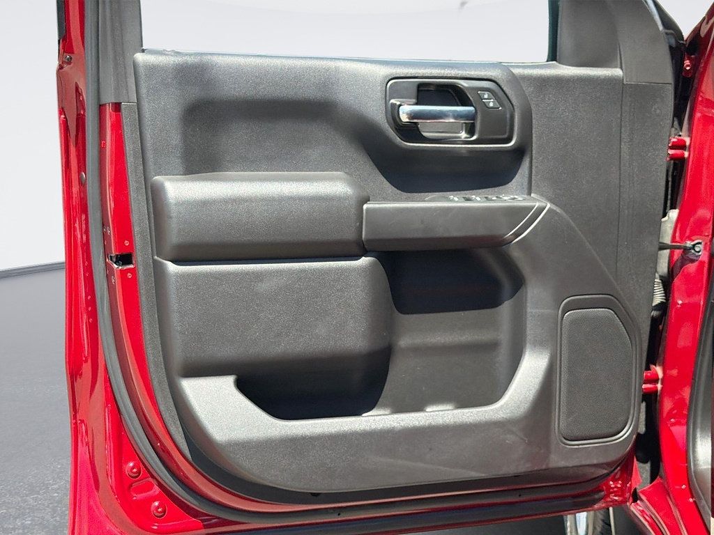 Used 2021 Chevrolet Silverado 1500 Custom RWD image 16