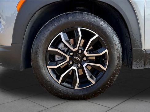 Used 2025 Chevrolet TrailBlazer ACTIV w/ Driver Confidence Package FWD image 11