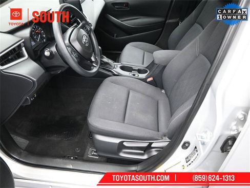 Used 2023 Toyota Corolla LE image 9