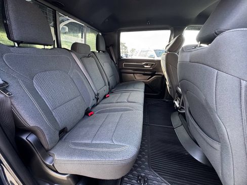 Used 2020 RAM 1500 Big Horn AWD/4WD image 35