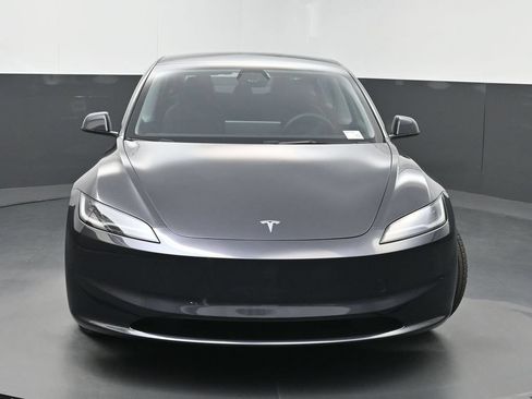 Used 2024 Tesla Model 3 Standard Range RWD image 39